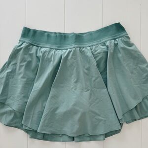lululemon tennis skirt!